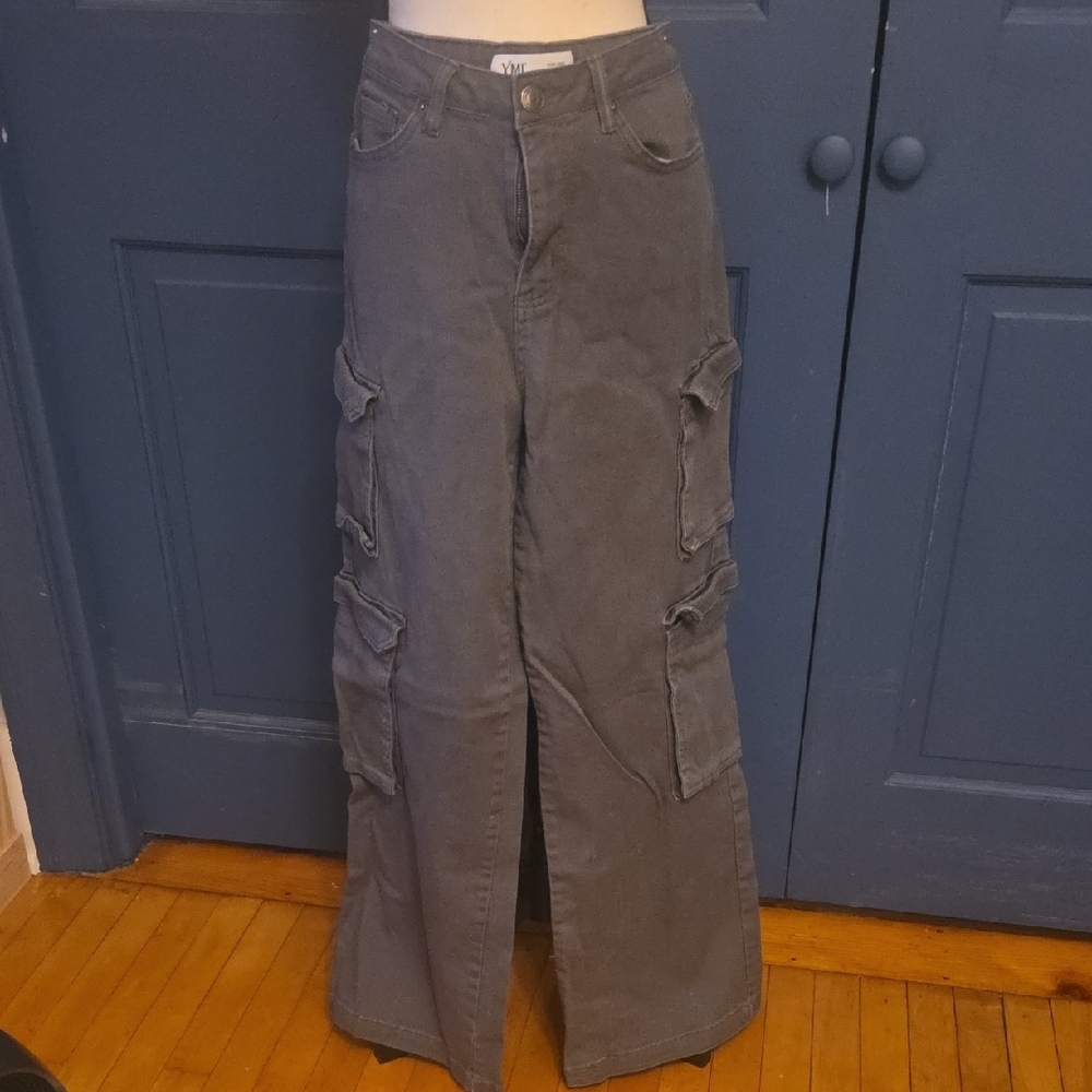 YMI Jeans Gray High Rise Wide Leg Cargo Pants Tag Size 9 Fits Like 30 Or 6/8